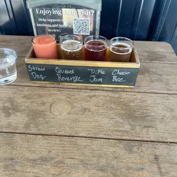 Honey Buzz Winery - Flight - Salad Near Me - Canyon, Texas Honey Buzz Winery - Flight - Salad Near Me - Canyon, Texas