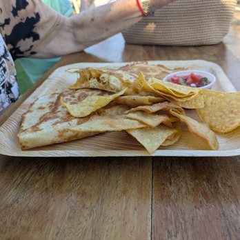Dynamite Street Eatz - Cheese quesadilla at Dynamite Street Eatz, Swamp Cat Brewery, Fort Myers - Food Trucks Near Me - Fort Myers , Florida