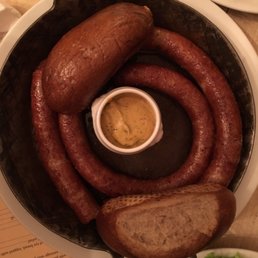 3/4 meter Bratwurst 3/4 meter Bratwurst