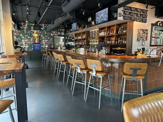 Gussie's by null
