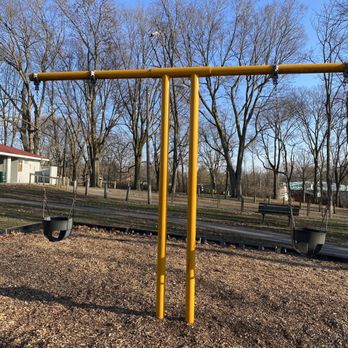 Craig Park - Swings - Parks Near Me - Greenwood, Indiana