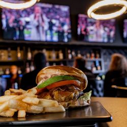 TwentyThree01 Sports Lounge - Bacon Avocado Burger