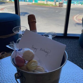 Bellanca Hotel - Complementary birthday treats - Hotels Near Me - Avalon, California