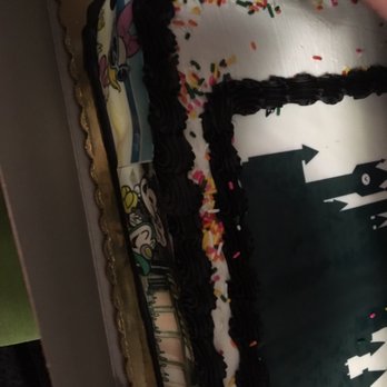 Safeway - Edible image at the FRONT of the cake sliding down. This was not sitting in the car or in heat it was picked up this way. - Grocery Near Me - Yakima, Washington