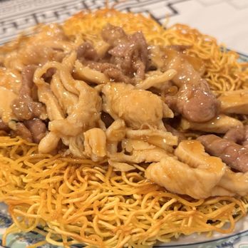 Peach Farm - Chicken and shredded pork pan fried noodle - Chinese Near Me - Boston, Massachusetts