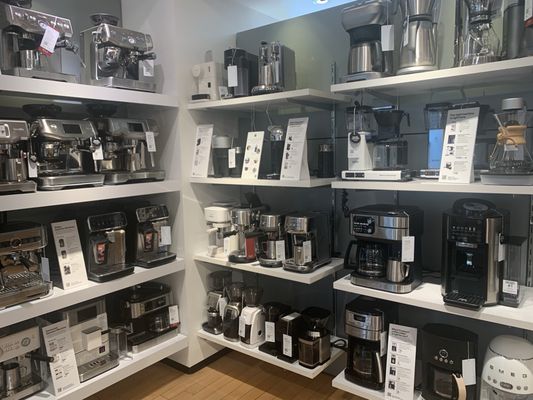 Crate & Barrel by null