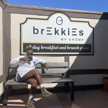 Brekkies - outdoor seating area - Breakfast & Brunch Near Me - Solvang, California Brekkies - outdoor seating area - Breakfast & Brunch Near Me - Solvang, California