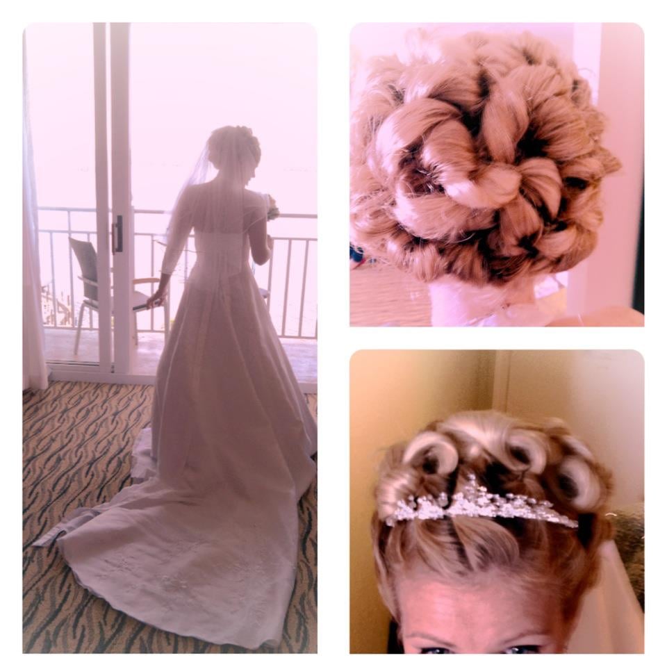 Lookers Hair Salon & Spa Logo