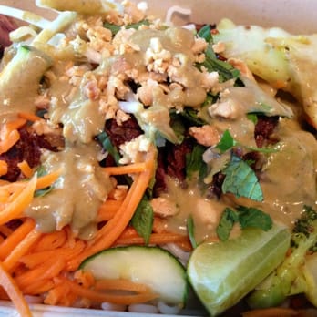Asian Box - Noodles topped with beef and peanut sauce - Vietnamese Near Me - Mountain View, California Asian Box - Noodles topped with beef and peanut sauce - Vietnamese Near Me - Mountain View, California