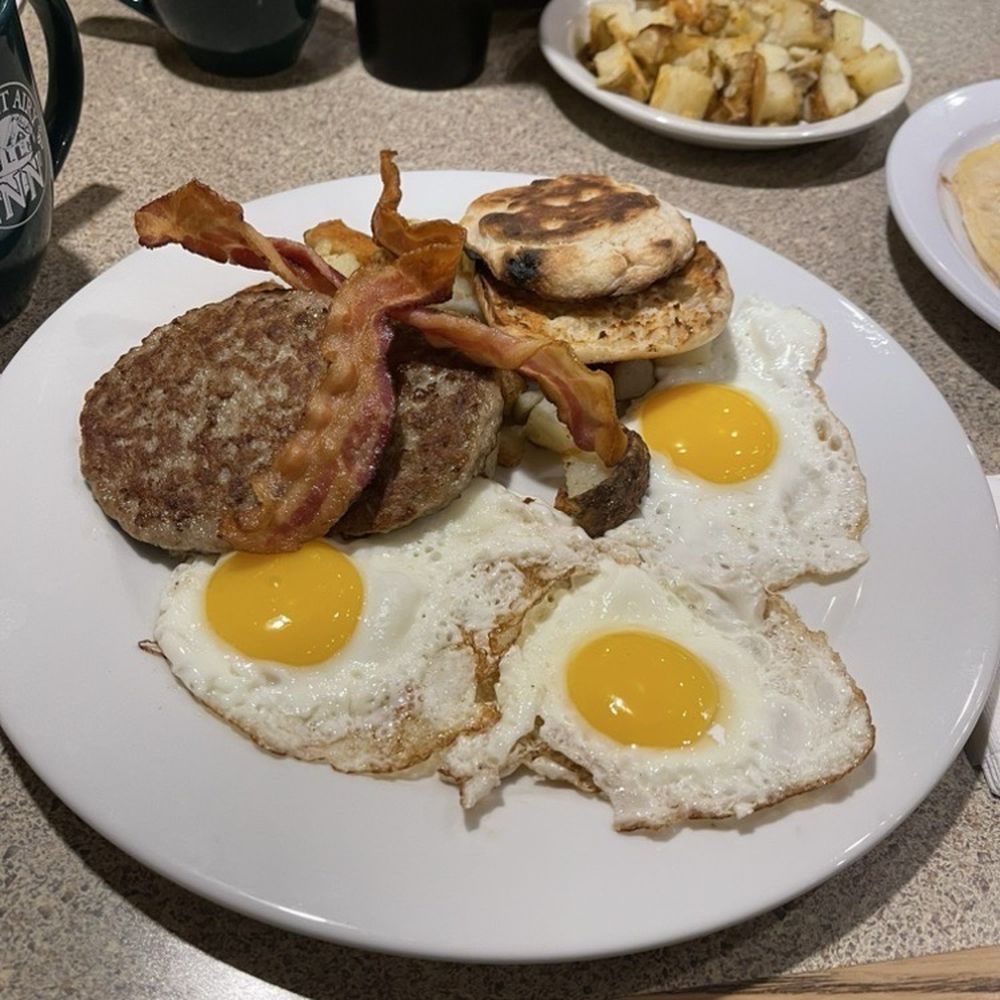 Mount Airy Inn - The G's Perfect Breakfast - I thought it was perfect! - New American Near Me - Mount Airy, Maryland