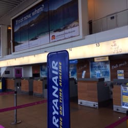 Glasgow Prestwick Airport - Get visa stamp @ desk 13