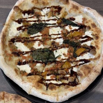 Malawi's Pizza - Pizza Near Me - Provo, Utah