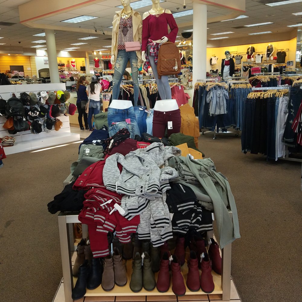 Q-store  FASHION Q - Updated September 2025 - 19 Reviews - 112 Plaza