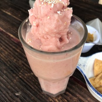 Veguisima - Coconut strawberry smoothie 60 pesos - Vegan Near Me - Ciudad de México, DIF Veguisima - Coconut strawberry smoothie 60 pesos - Vegan Near Me - Ciudad de México, DIF