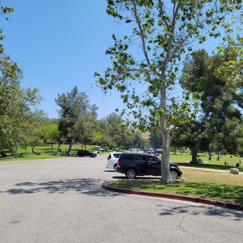 Frank G Bonelli Regional Park - Arrive early for lots of parking - Parks Near Me - San Dimas, California
