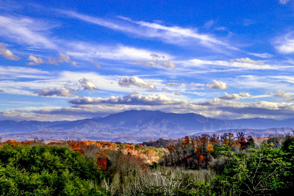 SUMMIT VIEW CABIN Updated October 2024 605 Stockton Dr, Sevierville