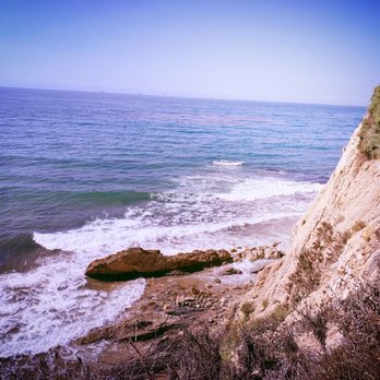 Carpinteria Bluffs Nature Preserve - Hiking Near Me - Carpinteria, California