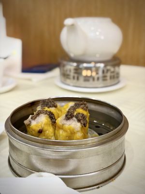 J Zhou Oriental Cuisine by null