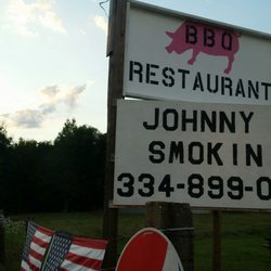 Johnny B Smokin - Johnny B' Smokin' sign from 4 lane