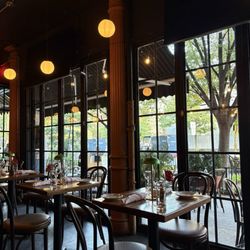 Elis Wine Bar & Restaurant