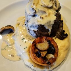 Bamba Bistro - Filet with mushroom cream sauce