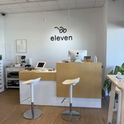 eleven @ Costa Mesa  - Checkout desk