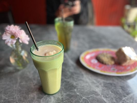 Oun Lido’s by null