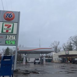7-Eleven