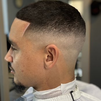 Swavy Da Barber - Bald fade - Barbers Near Me Swavy Da Barber - Bald fade - Barbers Near Me