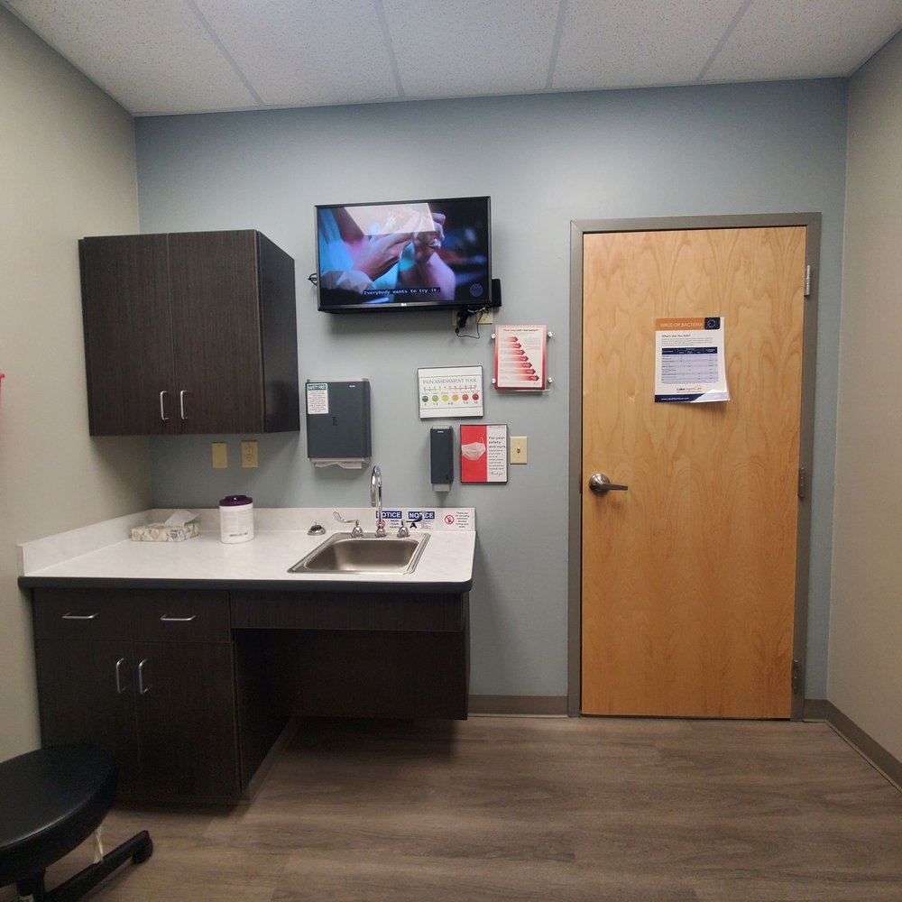 LAKE URGENT CARE Updated August 2024 13686 Coursey Blvd, Baton