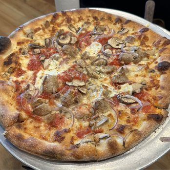 V Pizza + Flask & Cannon - Sausage onion and mushroom Done in the "made with love" oven - Pizza Near Me - St. Augustine, Florida V Pizza + Flask & Cannon - Sausage onion and mushroom Done in the "made with love" oven - Pizza Near Me - St. Augustine, Florida