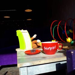 Beanpod Chocolate - Hanging out with a toddler and the toys at Beanpod. Oh and a salted caramel chocolate with a coconut milk latte.