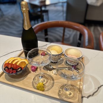 Mélange - Breakfast & Brunch Near Me - Arcadia, California