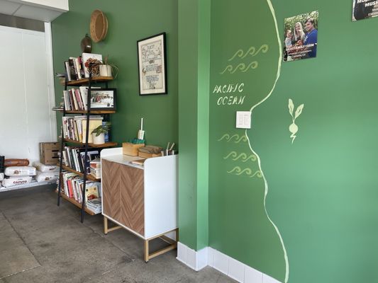 LuckyBolt Kitchen + Bakery by null