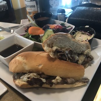Drifters Kitchen and Bar - French dip - Cocktail Bars Near Me - Ridge, New York