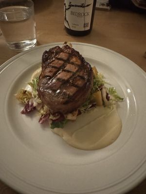 Gene's by null