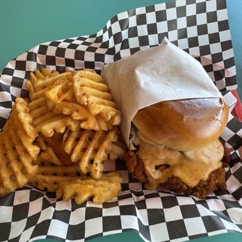 Carlitos Crispn Chicken & Bar - Carlito's Special! - Chicken Shop Near Me - Salinas, California