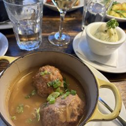 Meatballs Liégeoise with Mashed Potatoes on side Meatballs Liégeoise with Mashed Potatoes on side