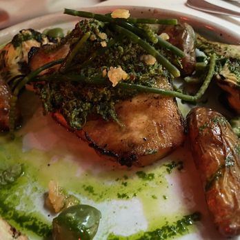 Winslow's Tavern - Swordfish - Bars Near Me - Wellfleet, Massachusetts