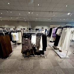 H&M