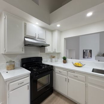 Trustie Co - Handyman Near Me - Costa Mesa, California Trustie Co - Handyman Near Me - Costa Mesa, California