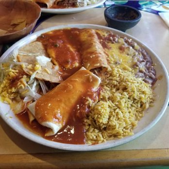 Fernando's Mexican Restaurant - Fernando's Special - Burrito, Taco, Chile Relleno, Enchilada - Mexican Near Me - San Mateo, California Fernando's Mexican Restaurant - Fernando's Special - Burrito, Taco, Chile Relleno, Enchilada - Mexican Near Me - San Mateo, California
