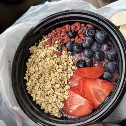 OMG juice bar - Berry Much oh so good
