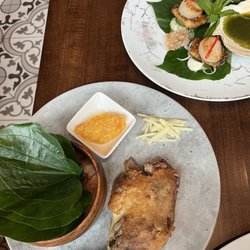 Loloan Lobby Bar - Appetizers: Crispy duck leg confit and Seared scallops & pork belly