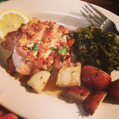 Horn's Eatery by null