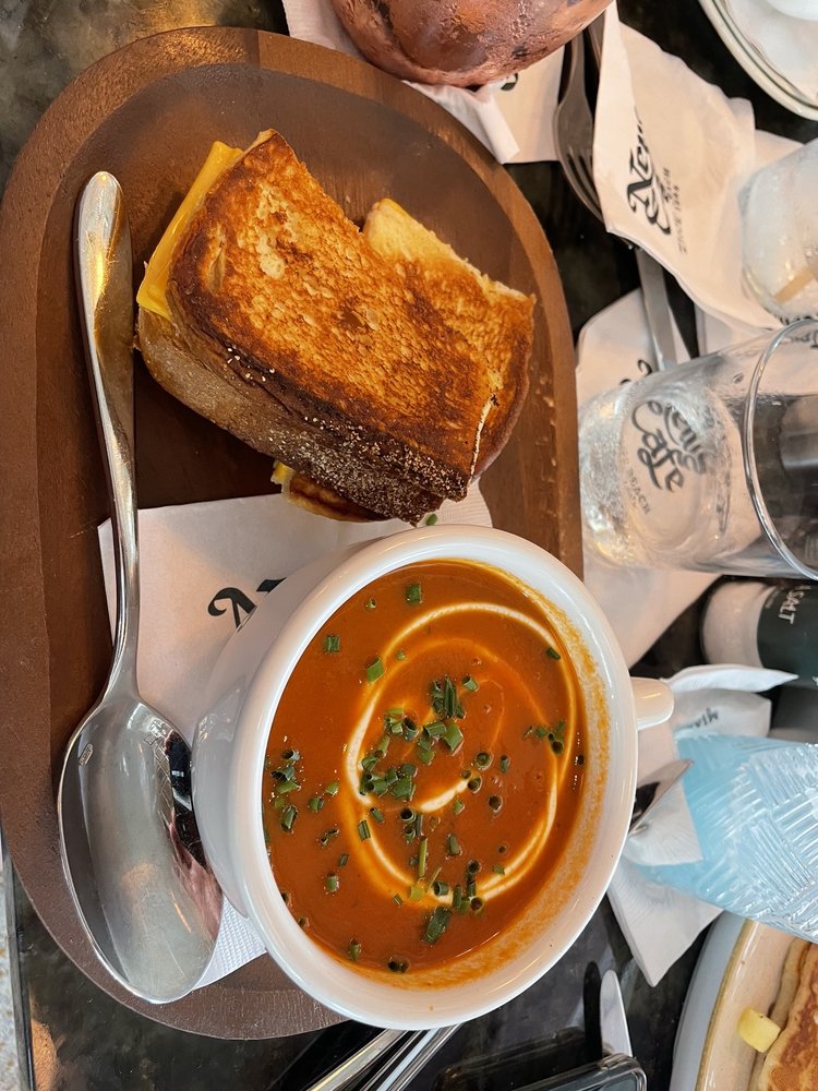 News Cafe