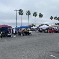 East Orlando Farmers Market & More - Outside