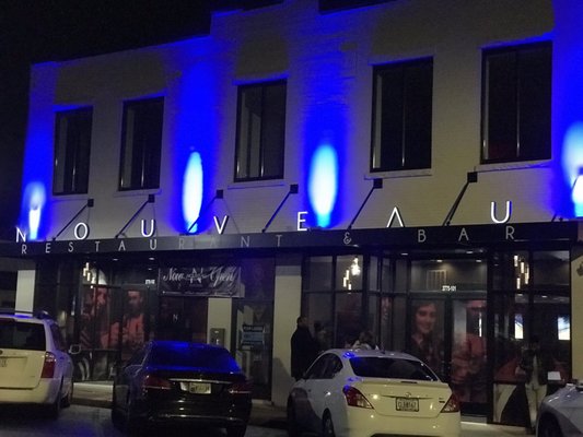 Nouveau Bar & Grill by null