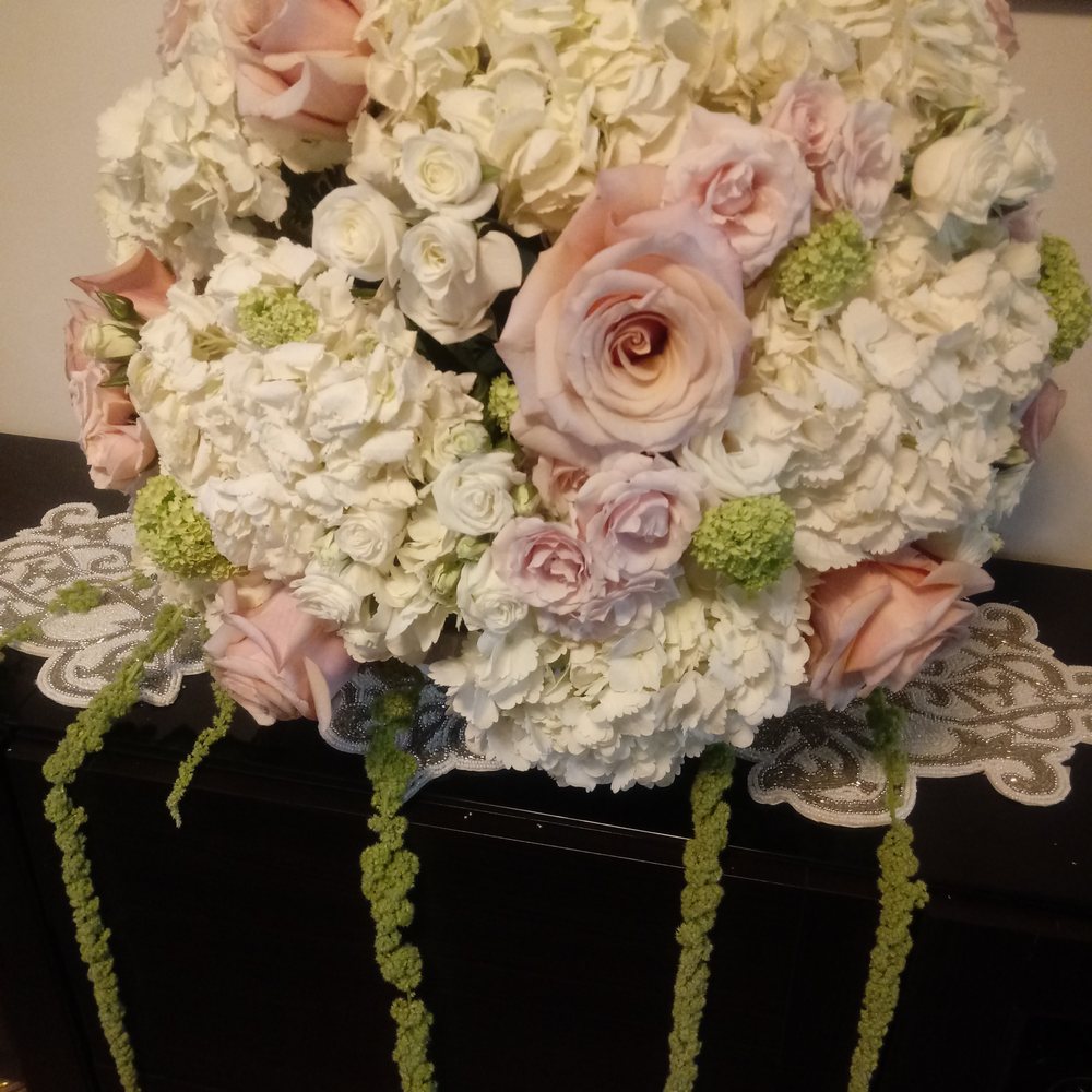 A Flowers - Florists Near Me - Brooklyn, New York
