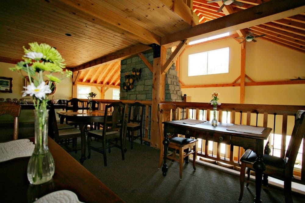 TIMBER HOUSE RESORT Updated July 2024 116 Cedardale Road, Brighton